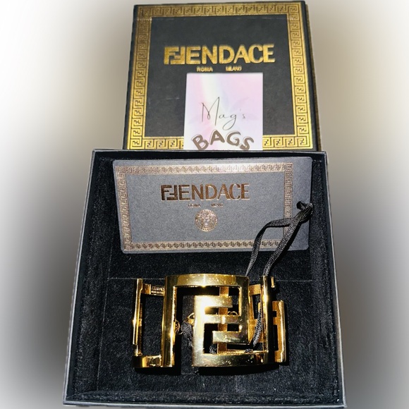Versace x Fendi: FF Bangle Jumbo Logo Wide Gold Bracelet - Picture 9 of 16